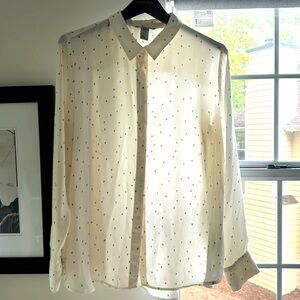 CLOSET SALE Preloved HM Shirt with Small Hearts. Size US14